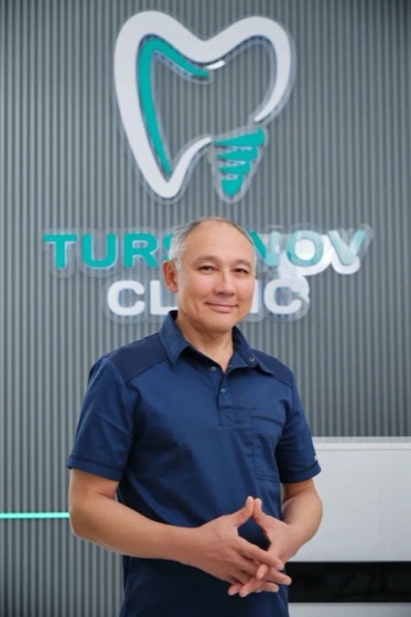 Турсунов Арнур Айтжанович — врач клиники Турсунова